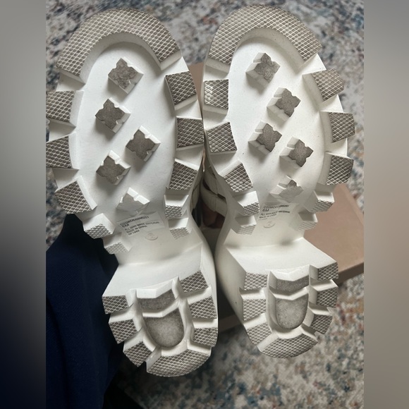 Steve Madden Cosmic Sandal - Picture 4 of 11